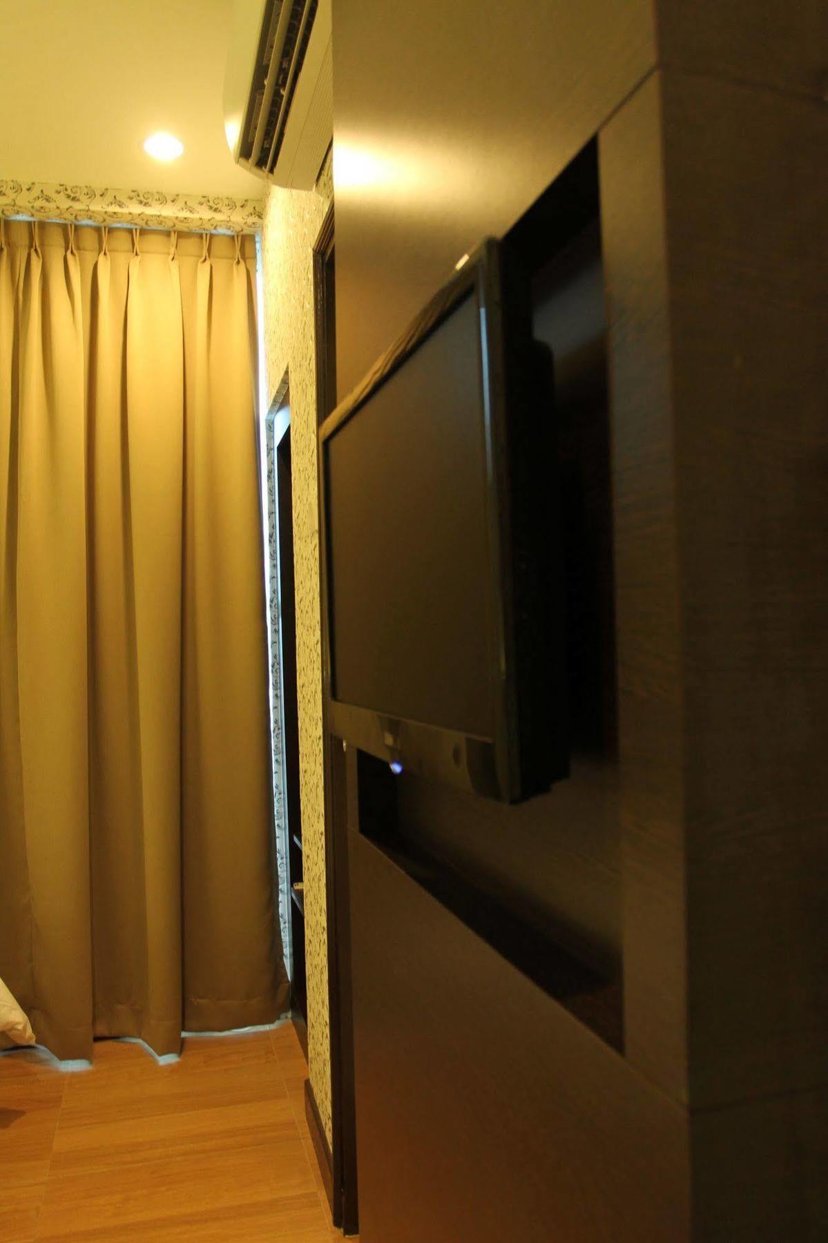 Wf Hotel Johor Bahru Eksteriør billede