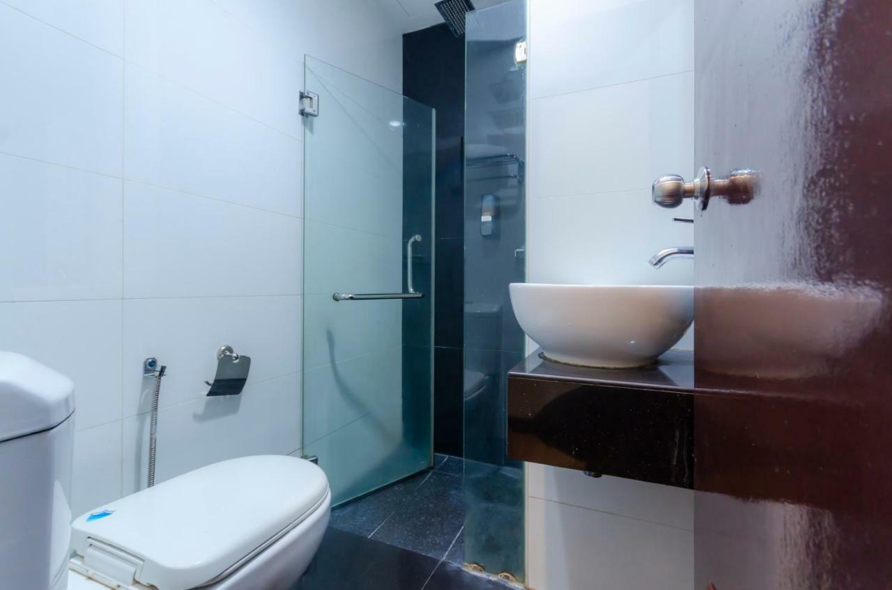 Wf Hotel Johor Bahru Eksteriør billede